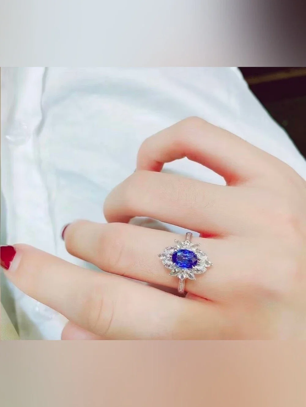 Nikki Picks Jewelry elegant women